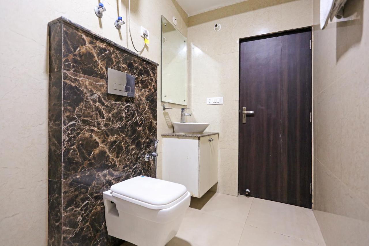 Aero Home Stay- Bed & Breakfast Nuova Delhi Esterno foto